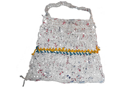 Shopping bag made of... plastic shopping bags! 