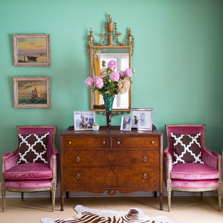 Decorating with mint green
