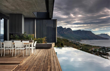 Cape Town home features raw finishes 