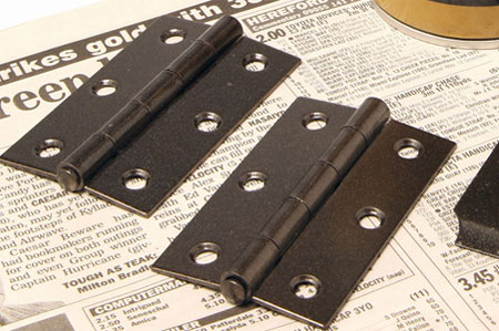 Paint hinges with Rust-Oleum Universal