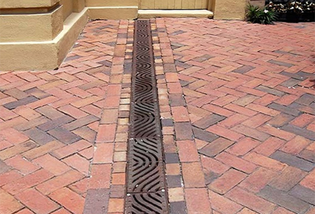 french drain with grill