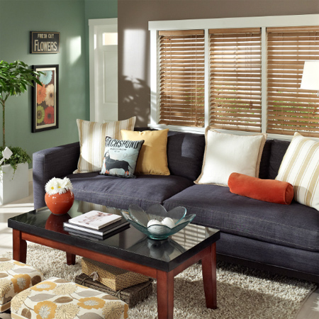 Decorate a comfortable living room