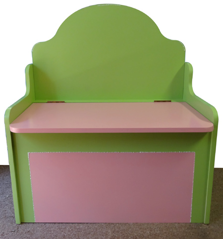 Storage bench that's also a toybox for little girls bedroom
