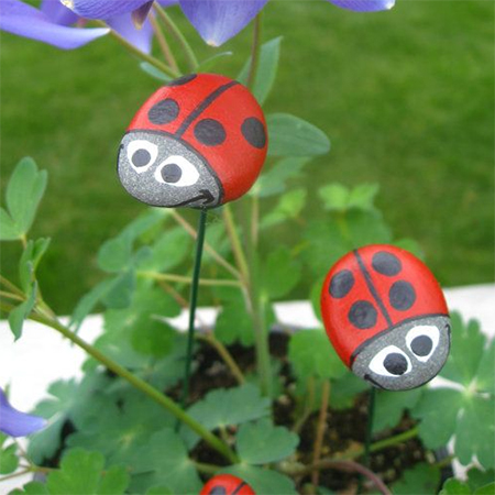 painted pebbles stones kids craft project ideas