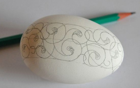 Elegant engraved lace eggs