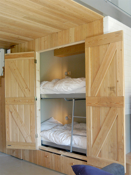 under stairs bunk beds for guests or small shared bedrooms