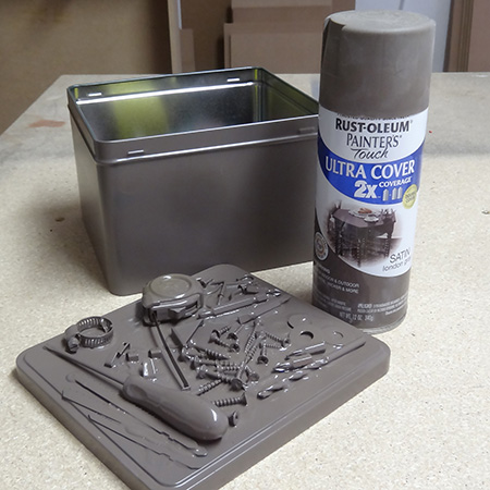 toolkit lid sprayed with rustoleum 2x london gray