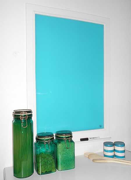 glass memo menu or notice board with rust-oleum 2x spray paint in gloss seaside