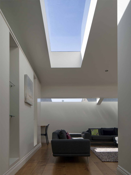 Glazing, walk-on rooflights and skylights