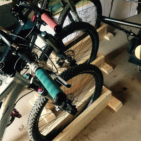 DIY self-supporting bicycle stand