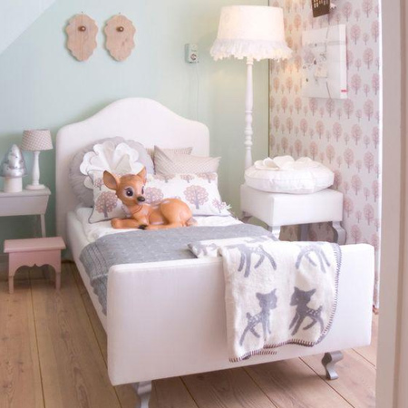 decorating ideas dreamy bedroom for little girls with upholstered bed