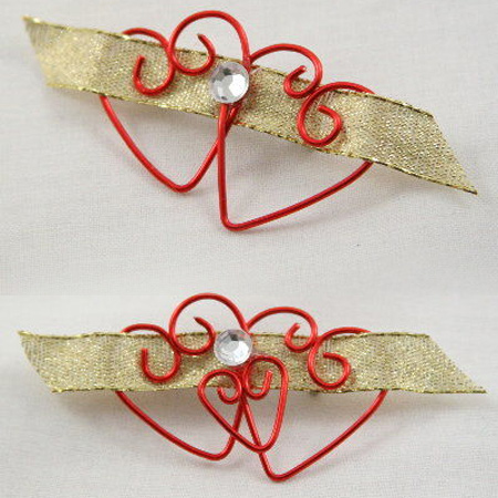 Crafty Valentine's heart brooch