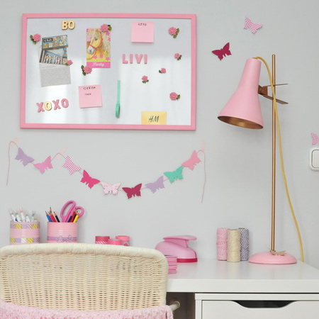 Makeover mismatched accessories for a pretty pink girl's bedroom