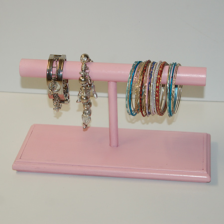 The second bangle holder was painted with Rust-Oleum 2X spray paint in Sweet Pea. This design is perfect for a princess, whether little or grown up, and provides plenty of hanging space for all your bangles and bracelets. 