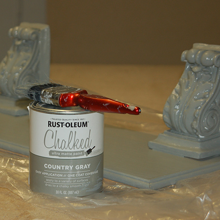 I applied one coat of Rust-Oleum Chalked ultra matt paint in Country Grey with a paintbrush and let this dry. 