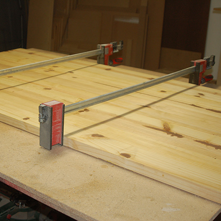  I clamped the entire table with my Bessey clamps overnight.