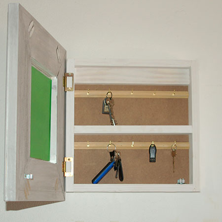 HOME-DZINE | Eureka DIY products - secret Picture Frame / Key Hanger