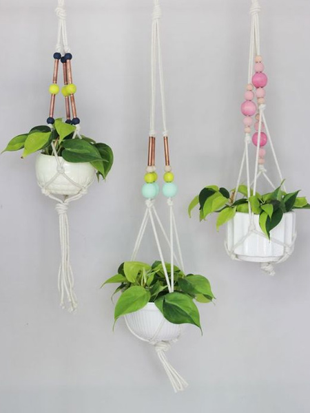 Macrame is a super-easy way to craft your own plant hangers. When making macrame plant hangers you can work with nylon line, sisal rope, cotton string, T-shirt yarn, or any other material that can be knotted. 