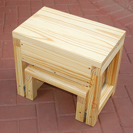 Made using pine that you can buy at any Builders Warehouse, the step stool doesn't require any specialist tools or fancy angles. The basic design is an easy project even for a beginner.