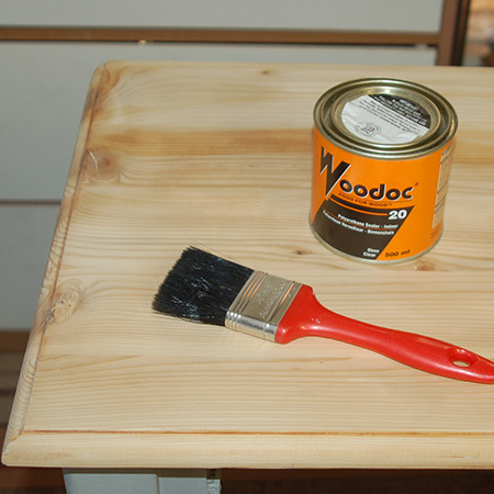 To finish off I always prefer to use a Woodoc Sealer. Unlike varnish that sits on top of the wood, sealer is absorbed into the cells of the wood to nourish and protect. For the dresser I applied Woodoc 20 Polyurethane Sealer, which provides a finish that is resistant to water and acohol, and also protects against scratches.