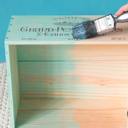 paint your wooden wine crates
