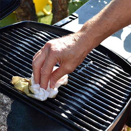 Keeping a Gas Grill Clean