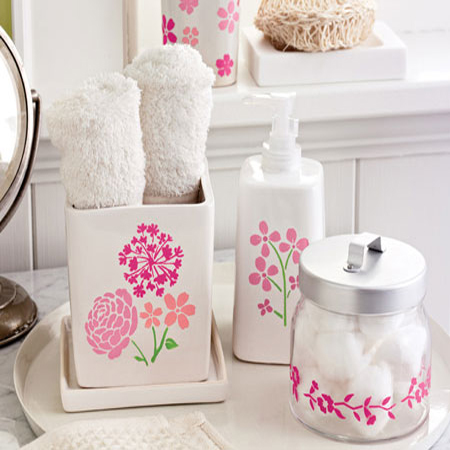 stencilled and painted bathroom accessories