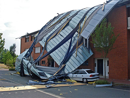 How to Handle Storm Damage: A Roof Repair Guide