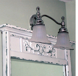 Restore an old and ugly mirror frame