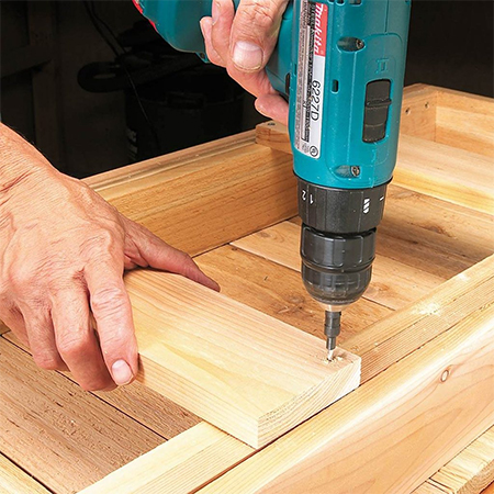 Fold away braai table