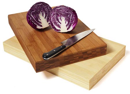 Are plastic cutting boards better than wood? 