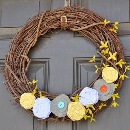 Grapevine and Ivy wreaths and decor 