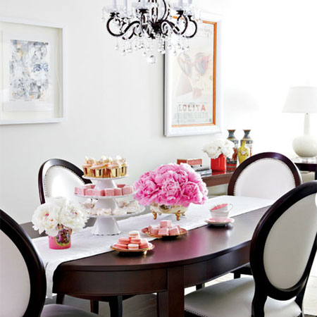 Decorate with neutrals 