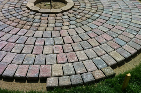 Build a firepit ring - laying the brick