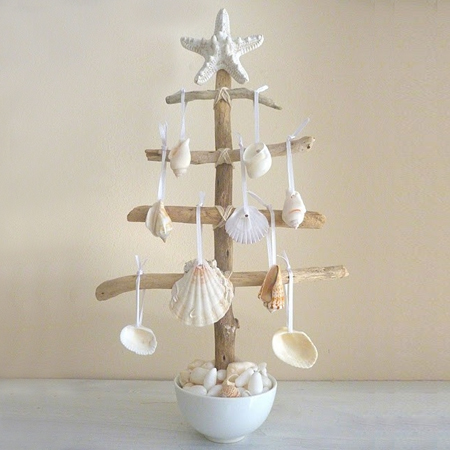 Driftwood Xmas trees & ornaments 