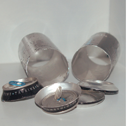 Make a patchwork tin star 