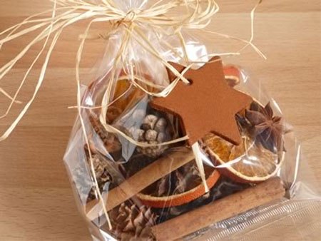 How to make festive potpourri 