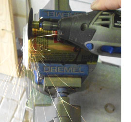 cut tin can with dremel multitool