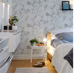 Decorate small living spaces