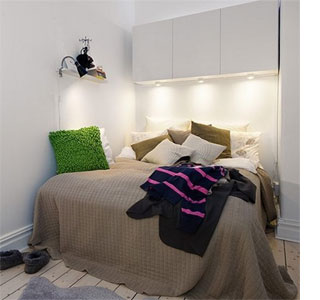 Decorate small living spaces