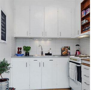 Decorate small living spaces