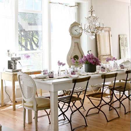 Dress your home in Shabby Chic