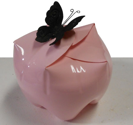 Party favour containers from plastic bottles