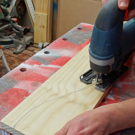 1. Cut the wavy planks 