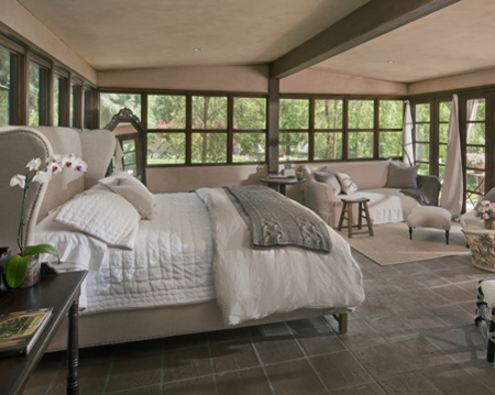 Romantic style and modern living