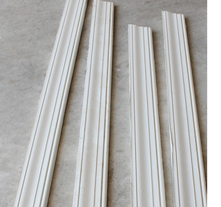 Easy decorative shelves