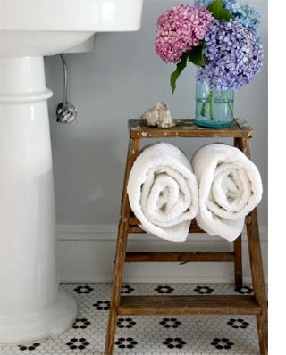 DIY weekend bathroom project