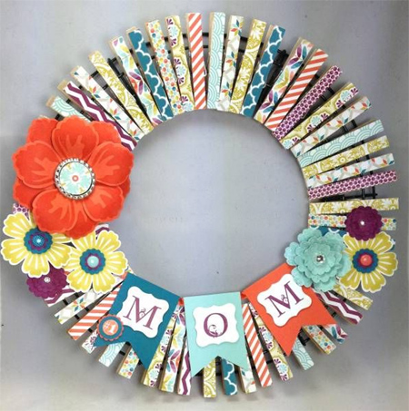 Make a decorative peg wreath scrap wrapping paper wreath