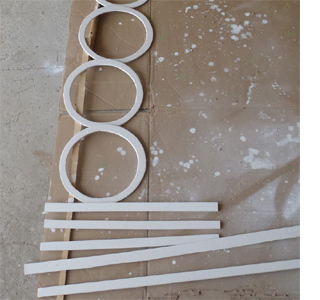 Make decorative mirrors 
