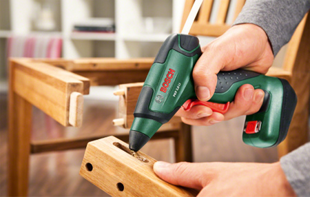 Bosch GluePen – gluing the clever way